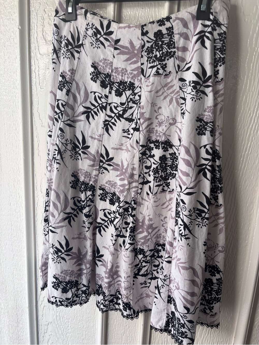 Floral Print A-Line Skirt in Light Lavender and Black. Size small